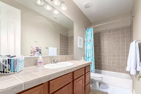 Bath - 3308 E Jasper Dr, Gilbert, AZ 85296 photo 5 of 5
