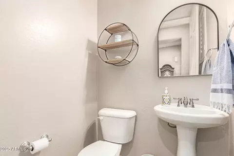 Bath - 3308 E Jasper Dr, Gilbert, AZ 85296 photo 1 of 5
