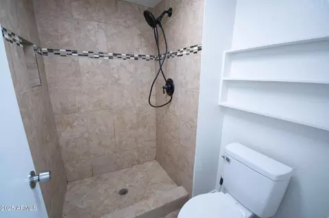 Bath - 5217 N 18th Dr, Phoenix, AZ 85015 photo 2 of 3