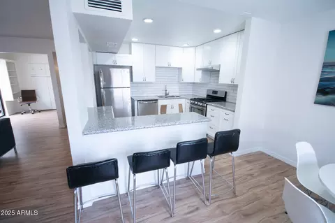 Kitchen - 5217 N 18th Dr, Phoenix, AZ 85015 photo 4 of 4