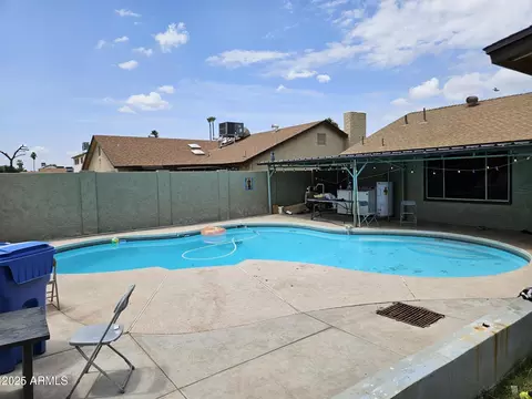 Exterior - 4507 E Saint Catherine Ave, Phoenix, AZ 85042 photo 3 of 6