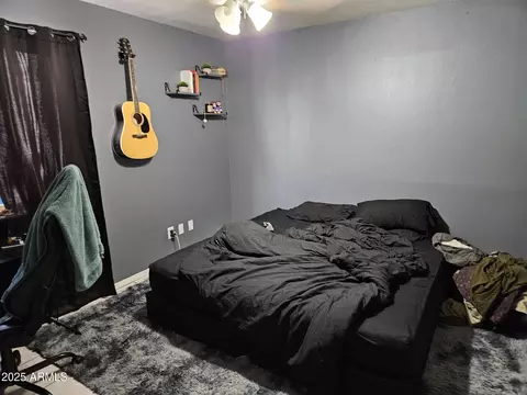 Bedroom - 4507 E Saint Catherine Ave, Phoenix, AZ 85042 photo 1 of 4