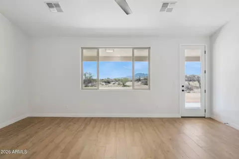 532 E Paint Your Wagon Trl, Phoenix, AZ 85085 photo 13