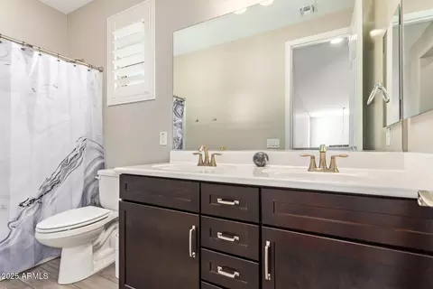Bath - 9764 E Radioactive Dr, Mesa, AZ 85212 photo 3 of 3