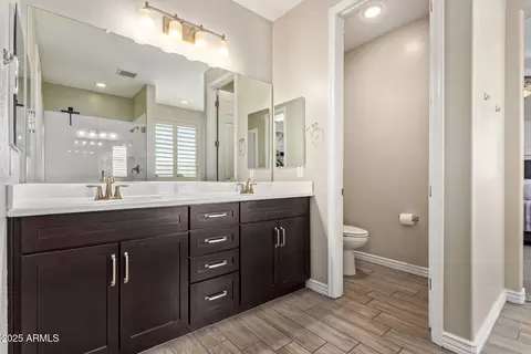 Bath - 9764 E Radioactive Dr, Mesa, AZ 85212 photo 1 of 3