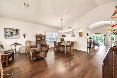 3440 E Topeka Dr, Phoenix, AZ 85050 photo 8