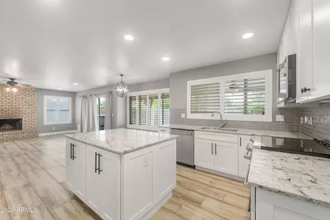 Kitchen - 4226 E Stanford Ave, Gilbert, AZ 85234 photo 1 of 4