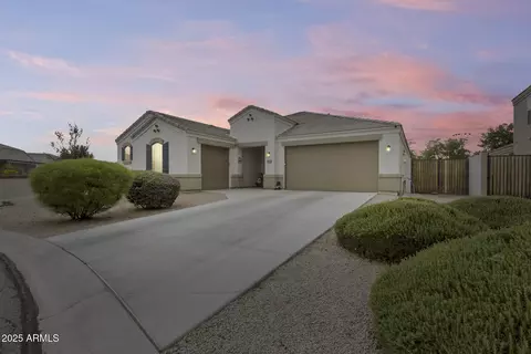 35773 N Loemann Dr, San Tan Valley, AZ 85143