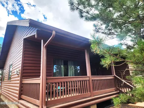 2203 Meadow Ln, Overgaard, AZ 85933