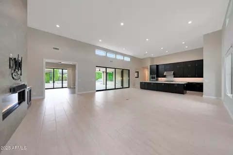 Living - 2735 E Kingbird Dr, Gilbert, AZ 85297 photo 1 of 4