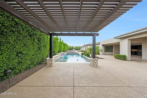Exterior - 2735 E Kingbird Dr, Gilbert, AZ 85297 photo 4 of 12
