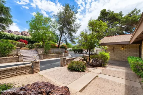 5536 N Camelback Canyon Pl, Phoenix, AZ 85018 photo 4