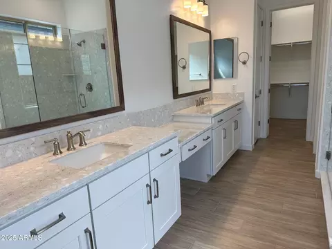 Bath - 3738 E Rochelle Cir, Mesa, AZ 85213 photo 2 of 5