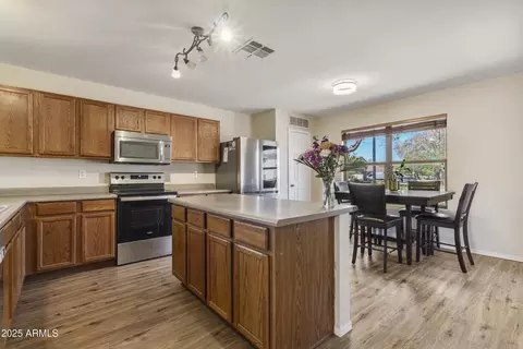 Kitchen - 10923 E Flower Ave, Mesa, AZ 85208 photo 1 of 4