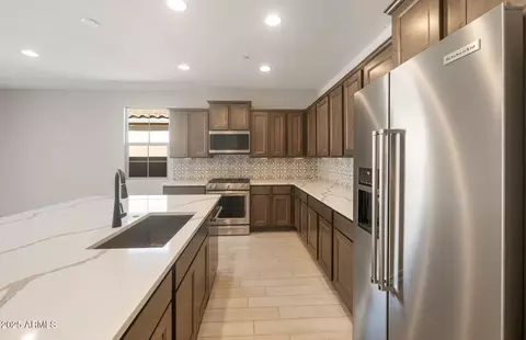 13530 W Copperleaf Ln, Peoria, AZ 85383 photo 9