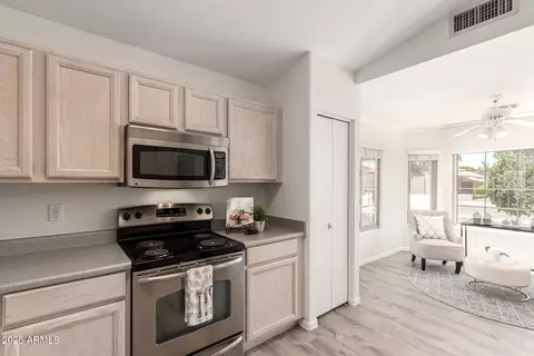 280 W Sheffield Ave, Gilbert, AZ 85233 photo 16