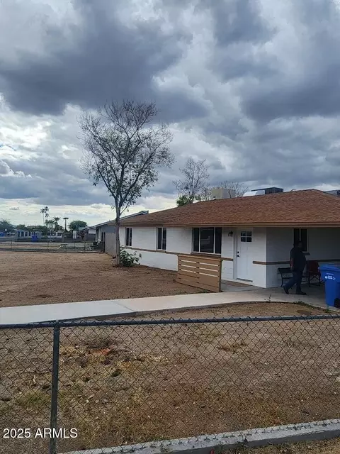 138 E Monte Way, Phoenix, AZ 85042 photo 23