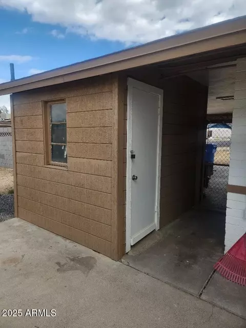 138 E Monte Way, Phoenix, AZ 85042 photo 21