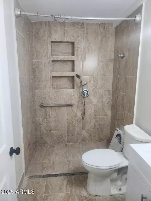 138 E Monte Way, Phoenix, AZ 85042 photo 13