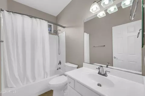 Bath - 3565 E Meadowview Dr, Gilbert, AZ 85298 photo 2 of 2