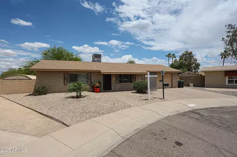 2222 E Gretta Pl, Phoenix, AZ 85022