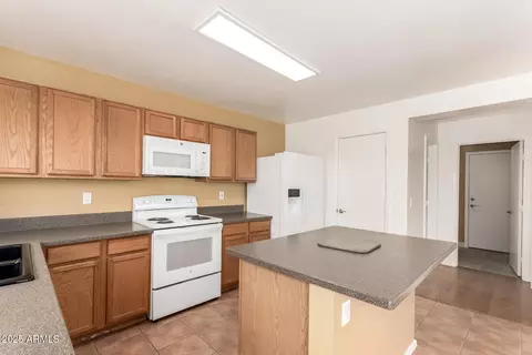 304 E Beth Dr, Phoenix, AZ 85042 photo 15