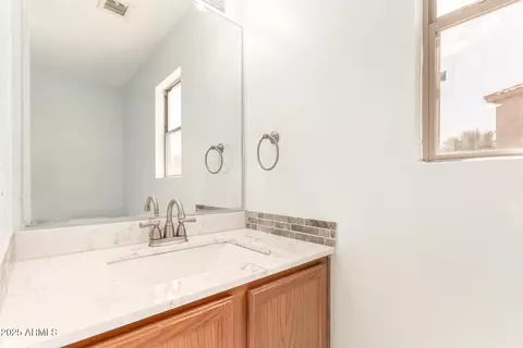 304 E Beth Dr, Phoenix, AZ 85042 photo 17