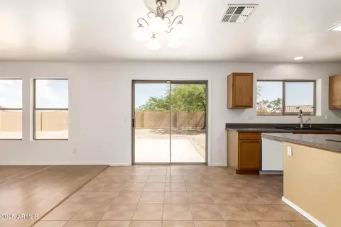 304 E Beth Dr, Phoenix, AZ 85042 photo 13