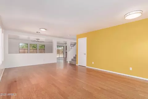 304 E Beth Dr, Phoenix, AZ 85042 photo 7