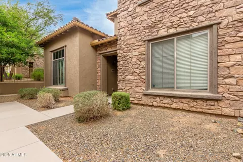 2042 W Mark Ln, Phoenix, AZ 85085