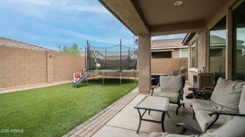 Exterior - 2822 E Hidalgo Ave, Phoenix, AZ 85040 photo 3 of 5