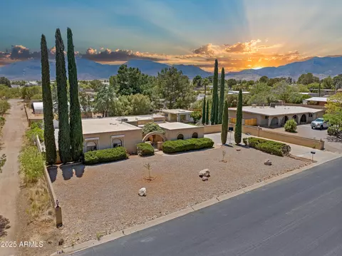 2048 Chantilly Dr, Sierra Vista, AZ 85635