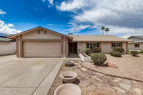 1332 E Redfield Rd, Tempe, AZ 85283