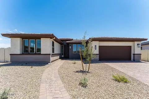 1245 W Via Las Brisas Ln, San Tan Valley, AZ 85140