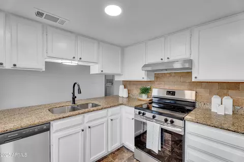 607 E Holmes Ave, Mesa, AZ 85204 photo 7