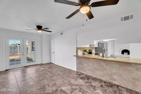 607 E Holmes Ave, Mesa, AZ 85204 photo 9