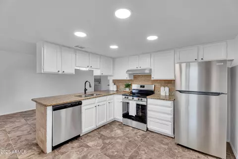 607 E Holmes Ave, Mesa, AZ 85204 photo 6