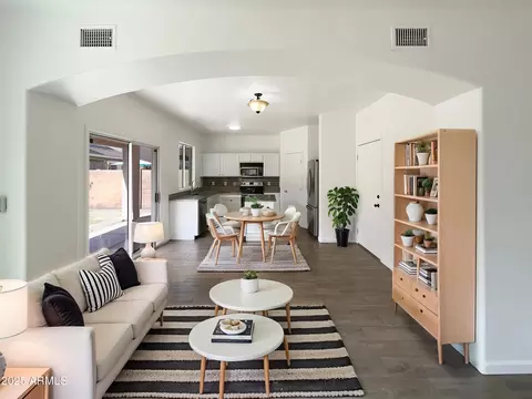 4005 W Carter Rd, Phoenix, AZ 85041 photo 2
