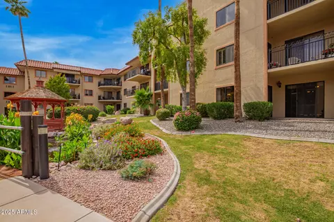 10330 W Thunderbird Blvd W #B103, Sun City, AZ 85351