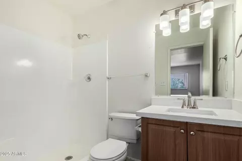 Bath - 4743 N 26th Ln, Phoenix, AZ 85017 photo 2 of 3