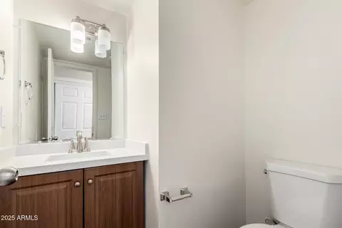 Bath - 4743 N 26th Ln, Phoenix, AZ 85017 photo 1 of 3