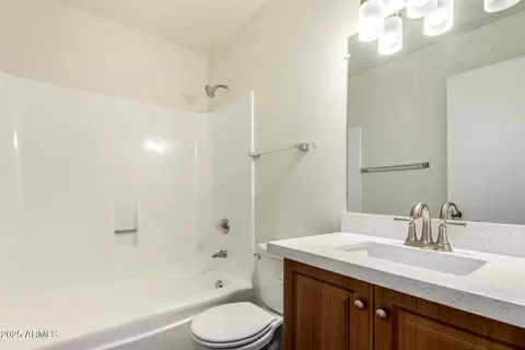 Bath - 4743 N 26th Ln, Phoenix, AZ 85017 photo 3 of 3