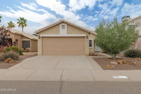 2112 E Donald Dr, Phoenix, AZ 85024
