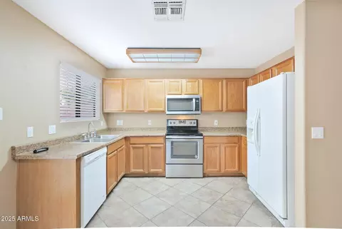 2112 E Donald Dr, Phoenix, AZ 85024 photo 9