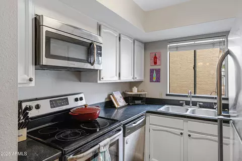 Kitchen - 5312 E Windsor Ave, Phoenix, AZ 85008 photo 2 of 3