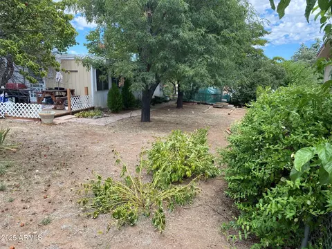 17069 E Fairway Dr, Mayer, AZ 86333