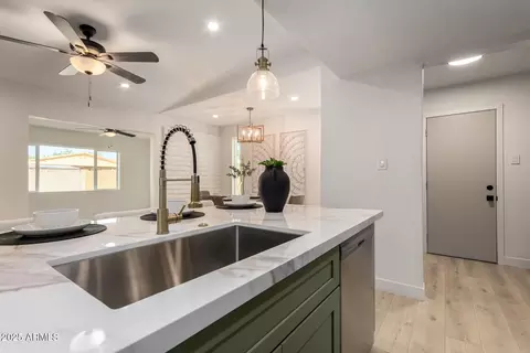 Kitchen - 7125 N 23rd Ave, Phoenix, AZ 85021 photo 3 of 3