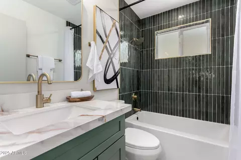 Bath - 7125 N 23rd Ave, Phoenix, AZ 85021 photo 3 of 3