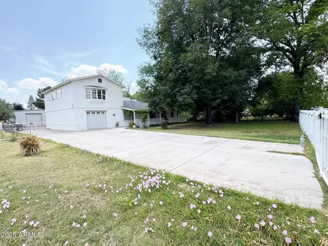 3215 W Orangewood Ave, Phoenix, AZ 85051