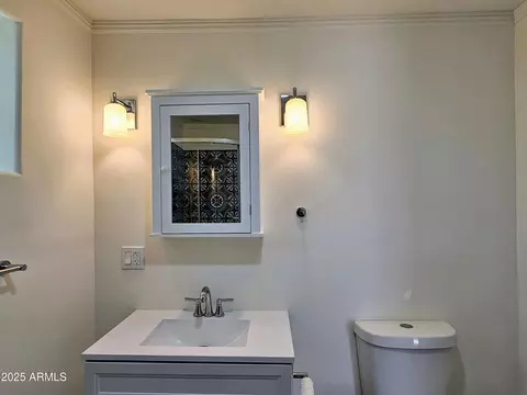 Bath - 1374 S Naco Hwy, Bisbee, AZ 85603 photo 6 of 7